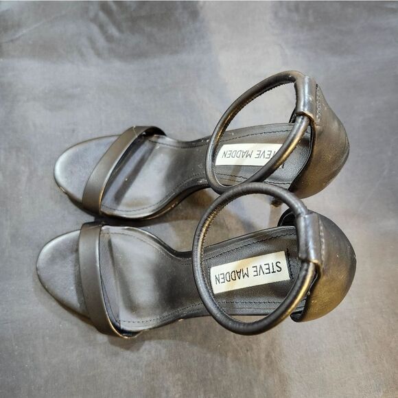 STEVE MADDEN ALMOND TOE ANKLE STRAP SANDAL - Picture 6 of 15